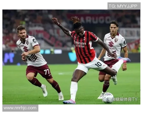 中超激战AC米兰险胜那不勒斯乌龙球成比赛转折点引发转会热议